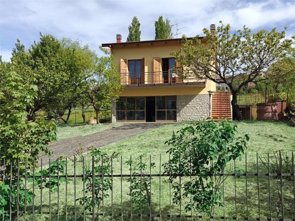 casa indipendente in vendita a Pratovecchio Stia