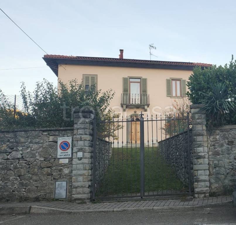 appartamento in vendita a Pratovecchio Stia in zona Pratovecchio