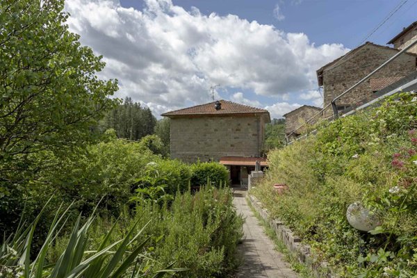 appartamento in vendita a Pratovecchio Stia in zona Papiano