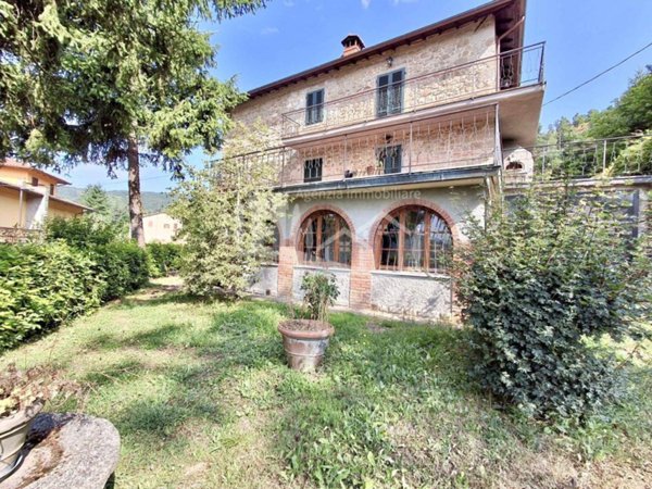 appartamento in vendita a Pratovecchio Stia in zona Stia
