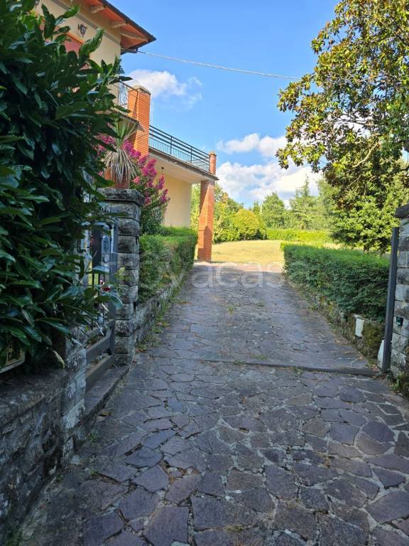 casa indipendente in vendita a Pratovecchio Stia in zona Villa