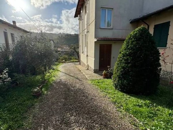 appartamento in vendita a Pratovecchio Stia in zona Pratovecchio