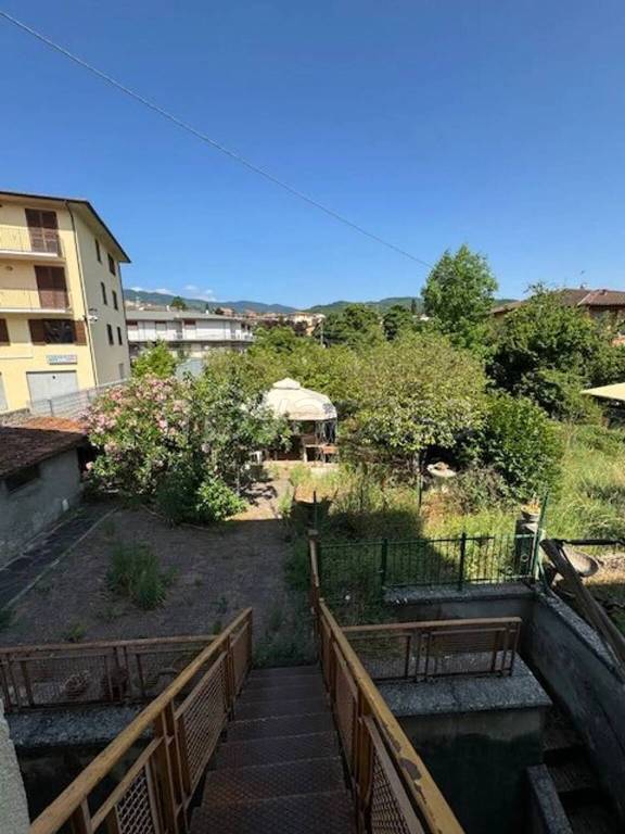 appartamento in vendita a Pratovecchio Stia in zona Pratovecchio