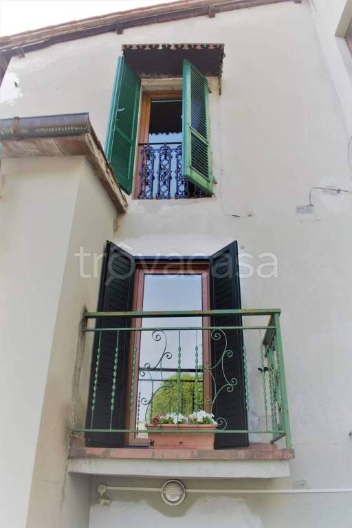 casa indipendente in vendita a Pratovecchio Stia in zona Villa