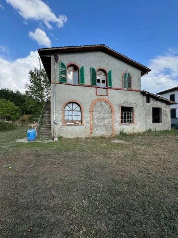 casa indipendente in vendita a Pratovecchio Stia in zona Pratovecchio