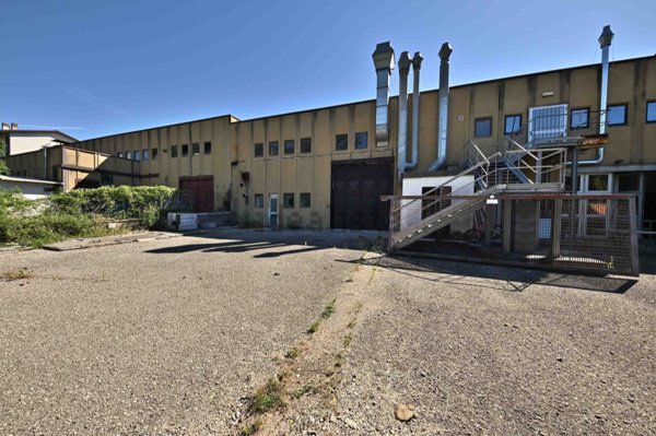 capannone in vendita a Pratovecchio Stia