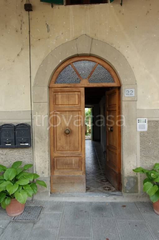 appartamento in vendita a Pratovecchio Stia in zona Pratovecchio