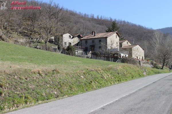 casa indipendente in vendita a Pratovecchio Stia in zona Villa