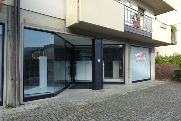 locale di sgombero in vendita a Pratovecchio Stia in zona Pratovecchio