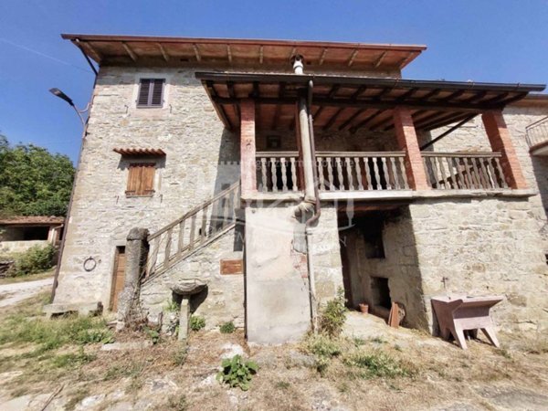 casa indipendente in vendita a Pratovecchio Stia in zona Stia