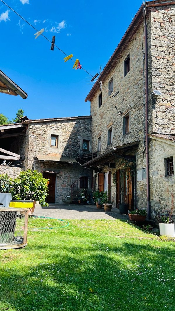 casale in vendita a Pratovecchio Stia