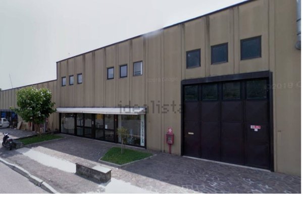 negozio in vendita a Pratovecchio Stia