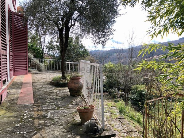 casa indipendente in vendita a Pratovecchio Stia in zona Villa