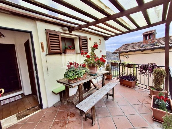 appartamento in vendita a Pratovecchio Stia in zona Papiano