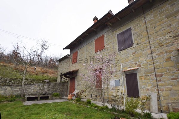 casa indipendente in vendita a Pratovecchio Stia in zona Villa