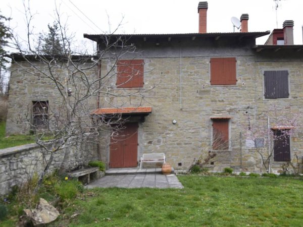 casa indipendente in vendita a Pratovecchio Stia in zona Pratovecchio