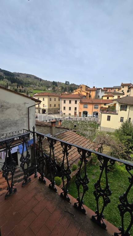 appartamento in vendita a Pratovecchio Stia in zona Stia