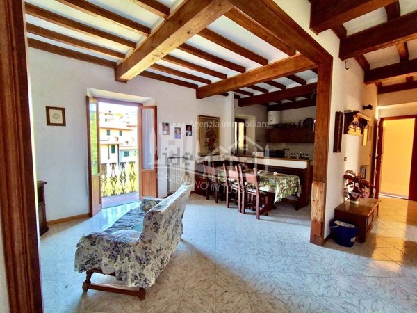 appartamento in vendita a Pratovecchio Stia in zona Stia