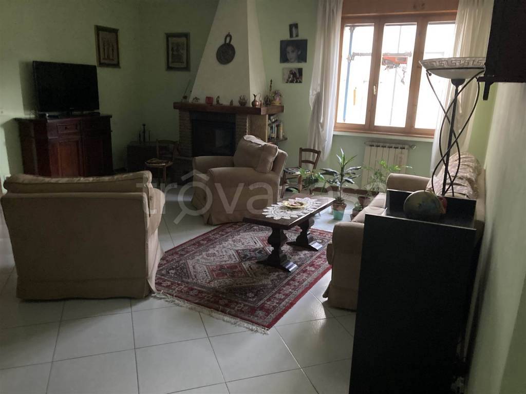 appartamento in vendita a Pratovecchio Stia in zona Pratovecchio