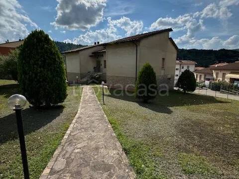 casa indipendente in vendita a Pratovecchio Stia in zona Villa