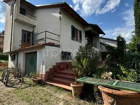 casa indipendente in vendita a Pratovecchio Stia in zona Villa