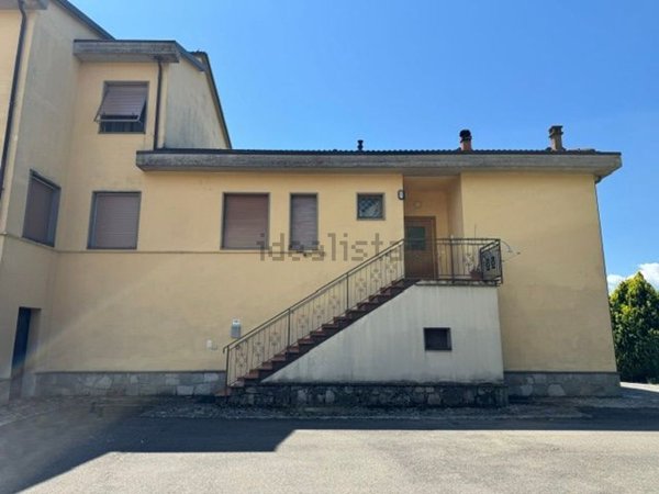 appartamento in vendita a Pratovecchio Stia in zona Stia