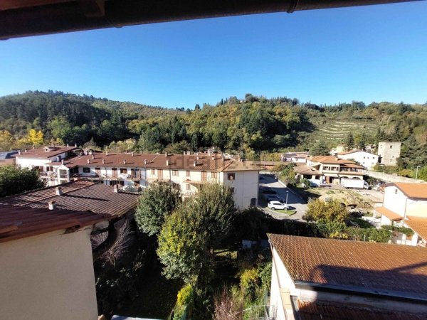appartamento in vendita a Pratovecchio Stia in zona Pratovecchio