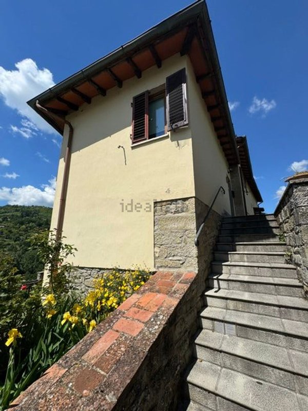casa indipendente in vendita a Pratovecchio Stia in zona Stia