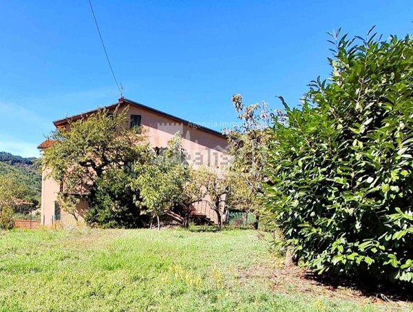 appartamento in vendita a Pratovecchio Stia in zona Papiano