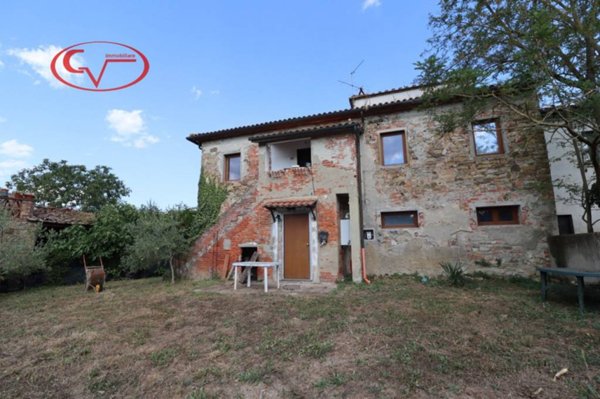casa indipendente a Laterina Pergine Valdarno in zona Pergine Valdarno