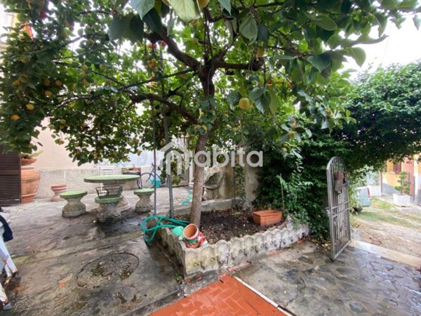 casa indipendente in vendita a Laterina Pergine Valdarno in zona Laterina