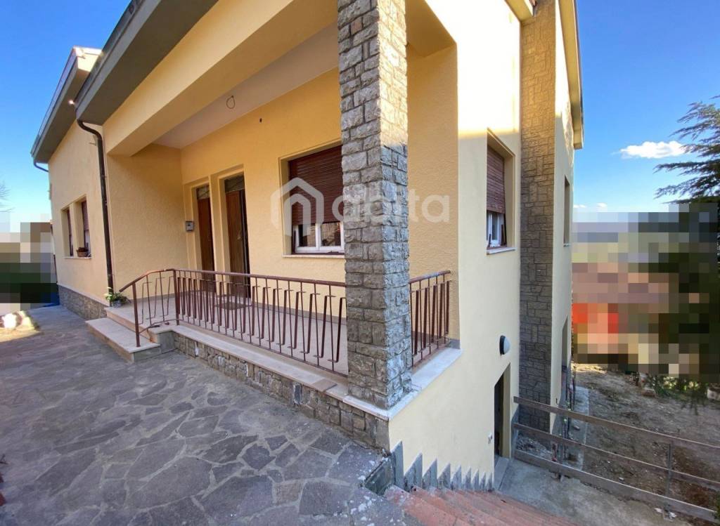 casa indipendente in vendita a Laterina Pergine Valdarno in zona Laterina
