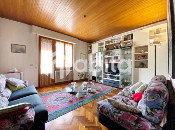 appartamento in vendita a Laterina Pergine Valdarno in zona Laterina