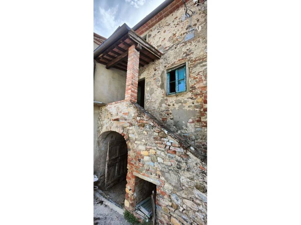 casa indipendente in vendita a Laterina Pergine Valdarno in zona Laterina