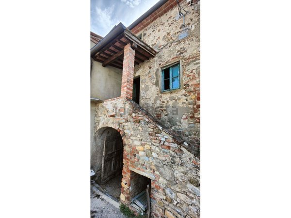 casa indipendente in vendita a Laterina Pergine Valdarno in zona Laterina