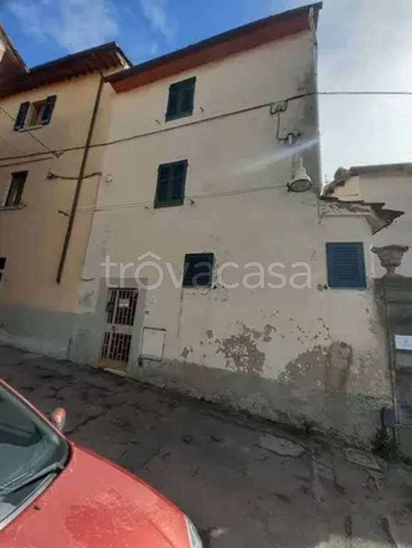 appartamento in vendita a Laterina Pergine Valdarno in zona Laterina