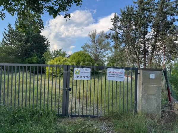 locale di sgombero in vendita a Laterina Pergine Valdarno