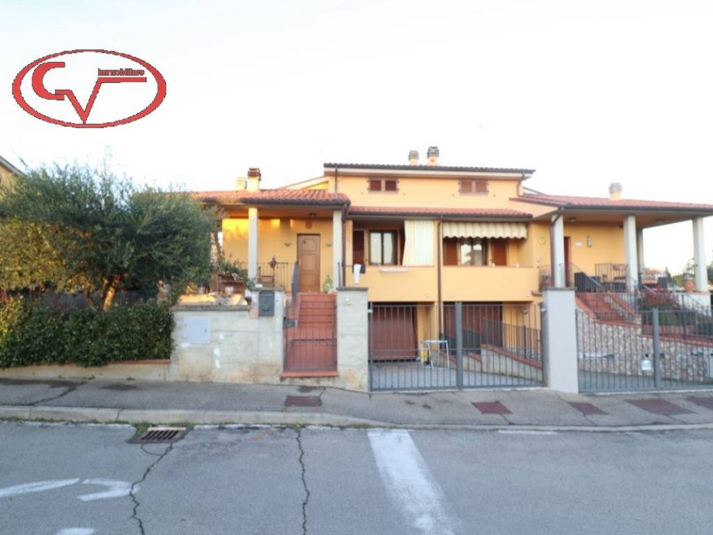 casa indipendente in vendita a Laterina Pergine Valdarno