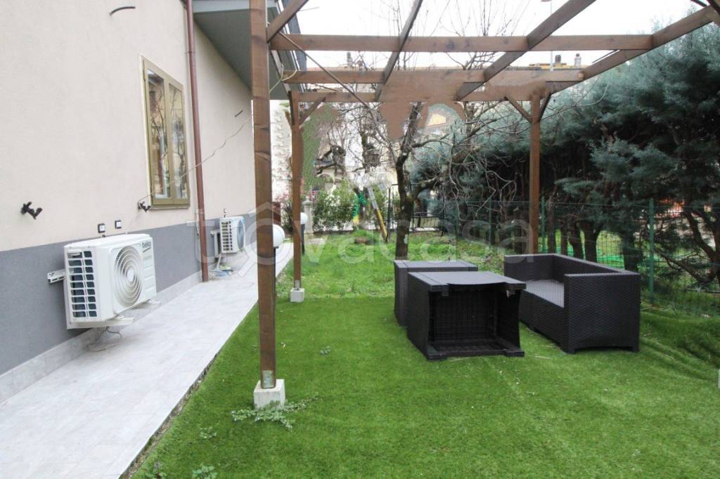 casa indipendente in vendita a Laterina Pergine Valdarno in zona Montalto