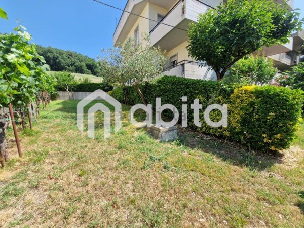 appartamento in vendita a Laterina Pergine Valdarno in zona Laterina