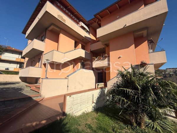 appartamento in vendita a Laterina Pergine Valdarno in zona Ponticino