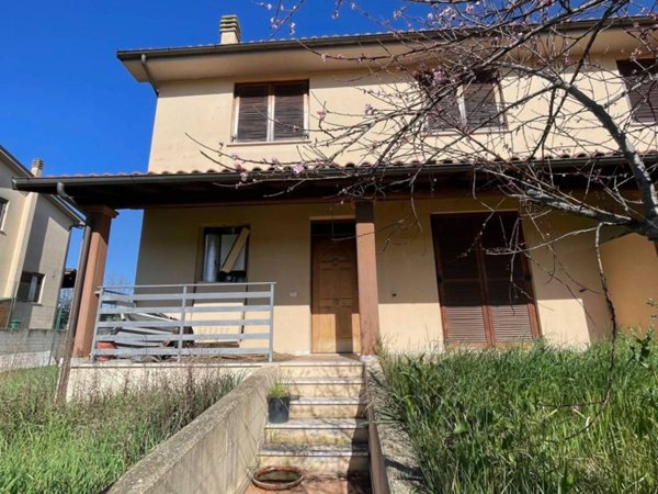 casa indipendente in vendita a Laterina Pergine Valdarno in zona Ponticino