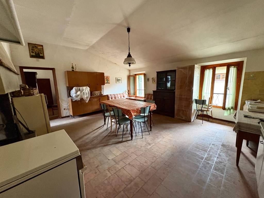 appartamento in vendita a Laterina Pergine Valdarno in zona Laterina