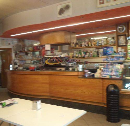 negozio in vendita a Laterina Pergine Valdarno in zona Ponticino