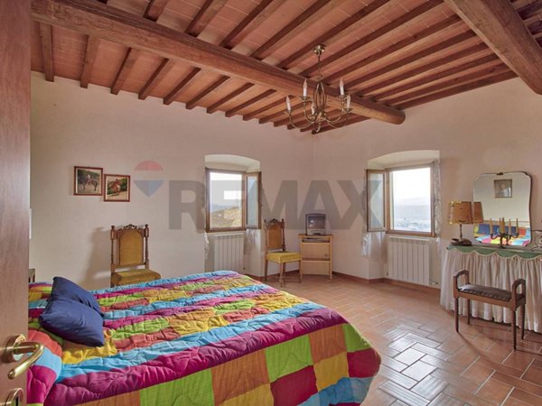 appartamento in vendita a Laterina Pergine Valdarno in zona Laterina