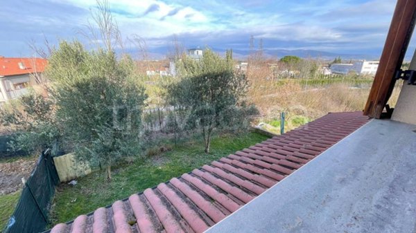 casa indipendente in vendita a Laterina Pergine Valdarno in zona Ponticino