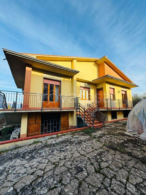 casa indipendente in vendita a Laterina Pergine Valdarno