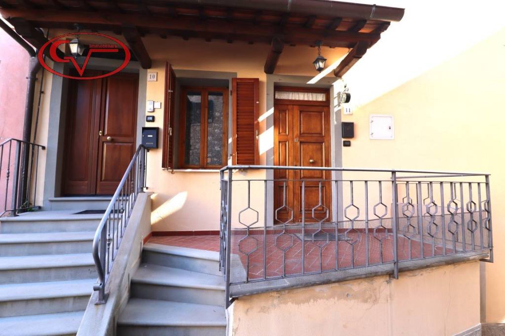 casa semindipendente a Laterina Pergine Valdarno in zona Pergine Valdarno