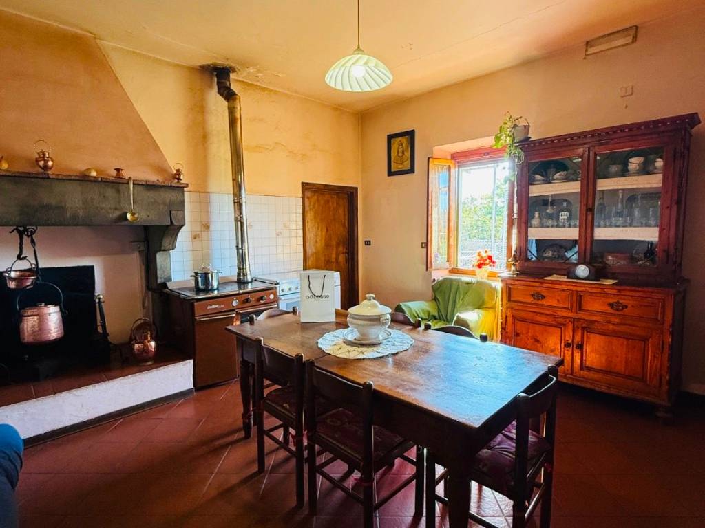 casa indipendente in vendita a Laterina Pergine Valdarno in zona Laterina