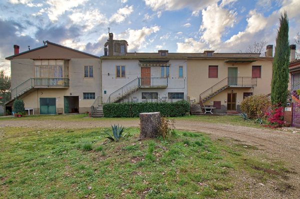 appartamento in vendita a Laterina Pergine Valdarno in zona Laterina